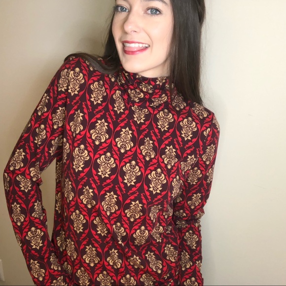 Brown, red, and gold patterned turtle neck - Picture 3 of 5